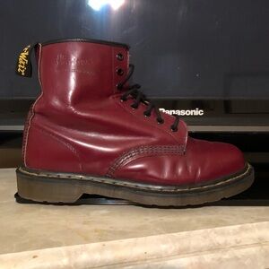 Dr Martens Cherry Made in England US10 vintage
